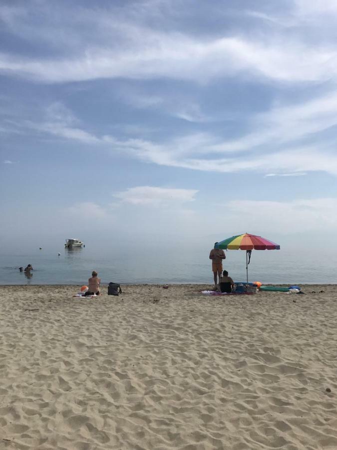 Chalkidiki Beachfront Apartment 尼亚伊拉克利亚 外观 照片